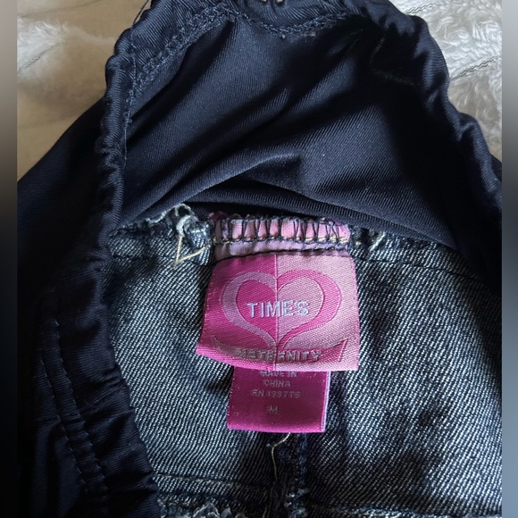 2 pairs of maternity jeans and 1 pair of maternity jean shorts. - Picture 10 of 10
